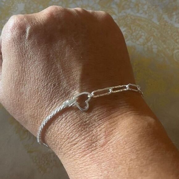 The Multimedia Dainty Heart link pendant bracelet in 925 silver. - Picture 9 of 12